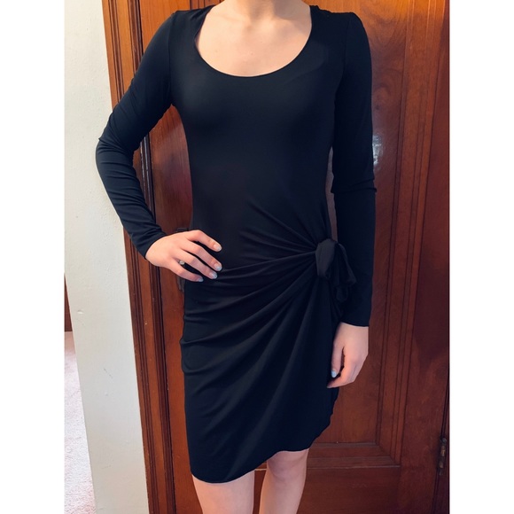Dresses & Skirts - Black dress